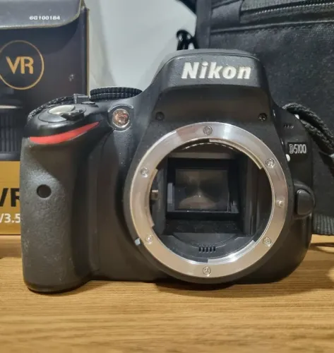 Nikon D5100 Corpo