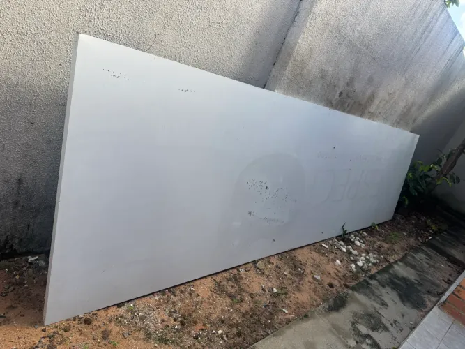 Vendo Placa para fachada de loja em ACM com alumínio 