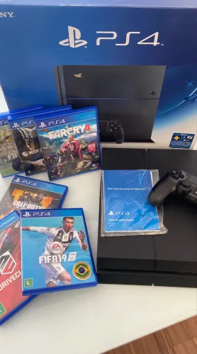 Ps4 500gb jogos semi novo na caixa mais jogos e controle