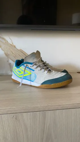 Tenis/chuteira futsal umbro pro 5 bump