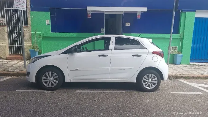 Hyundai HB20 Unique 1.0 Flex 12V Mec. 2019