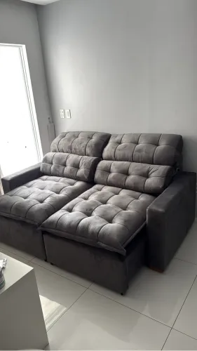 Sofá retrátil reclinável novos e embalados disponível