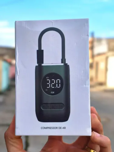 Bomba de Encher PNEU - Mini Compressor de Ar Portátil e Calibrador (LACRADO)