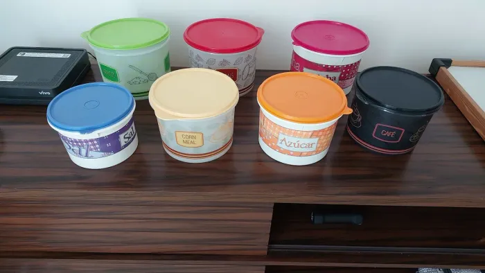 Potes mantimentos Tupperware