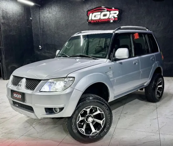 Mitsubishi Pajero TR4 2.0/ 2.0 Flex 16V 4X4 Mec. 2011
