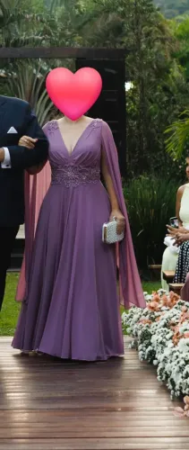 Vestido de Festa Longo Lavanda Unicke (BarraShopping) com Capa - Tamanho M