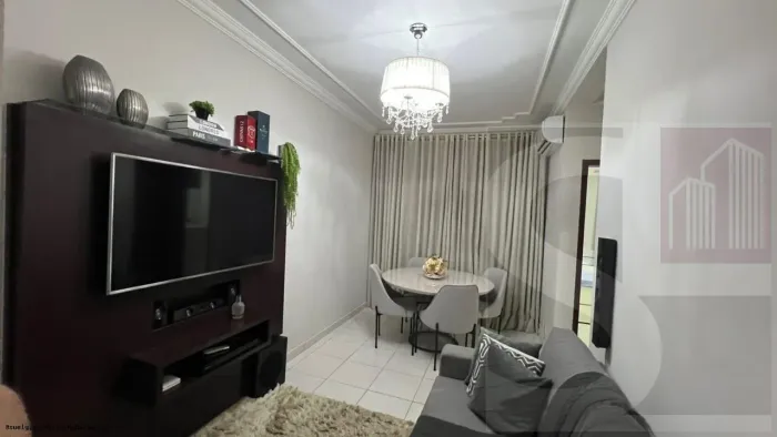 Apartamento para Venda em Uberlândia, Santa Mônica, 2 dormitórios, 2 banheiros, 1 vaga