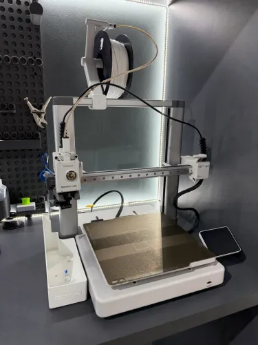 Impressora 3D Bambu Lab A1 - Leia o anúncio