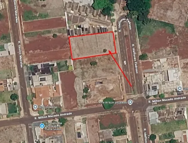 TERRENO MURADO 1400m² 