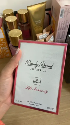 Perfume life intensely