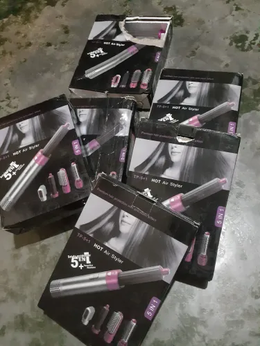 Escovas de cabelo as 5 caixas por 150 reais