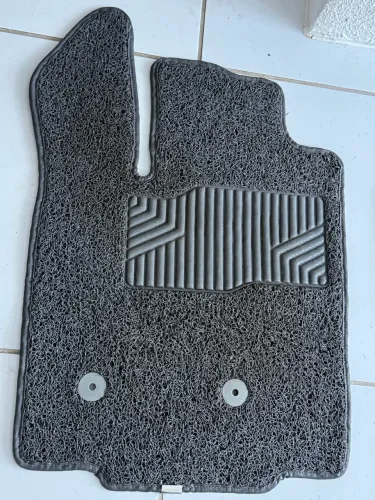 TAPETE INTERNO RENAULT OROCH