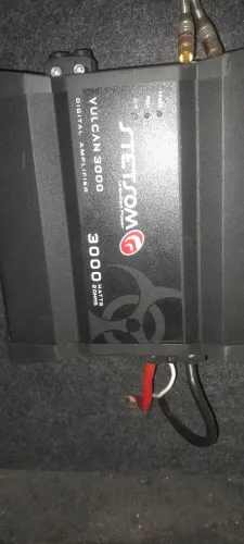 Vendo amplificador stetsom.