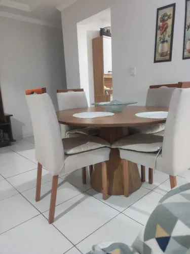 Vendo quatro cadeiras