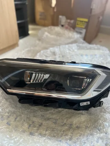 Farol Original Volkswagen Jetta GLI LED - Lado Esquerdo (Motorista)