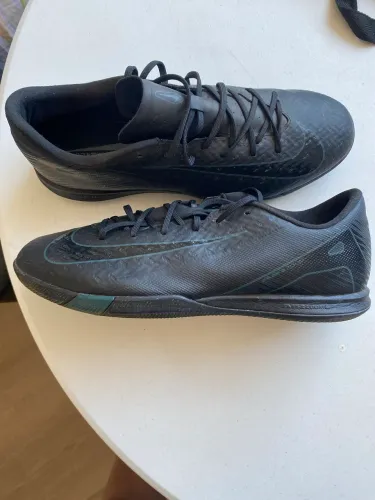 Chuteira Futsal Nike Mercurial Zoom Vapor 16 Academy