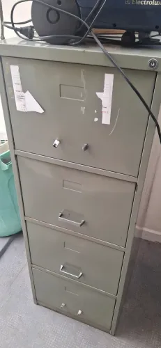 Arquivo de ferro om 4 gavetas
