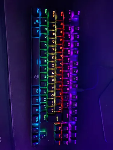Teclado t dagger bora