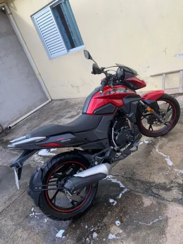 Vende-se moto