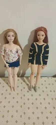 Barbies em bom estado