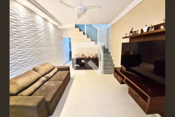 Casa à Venda - Vila Ema, 2 Quartos, 75 m2
