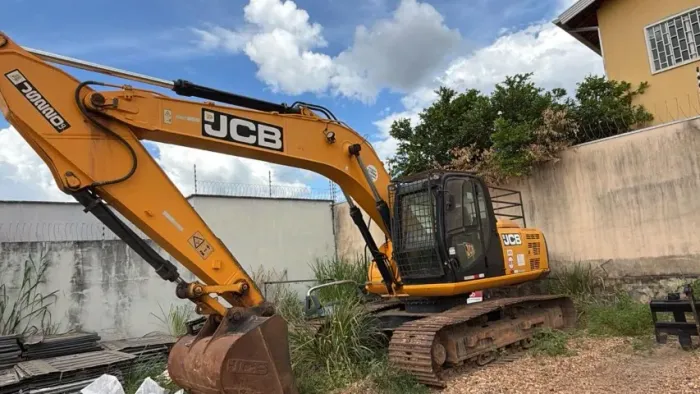 ESCAVADEIRA HIDRÁULICA JCB JS220LC | 2021