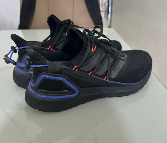 Tenis Adidas Ultraboost 20 DNA TAM:42