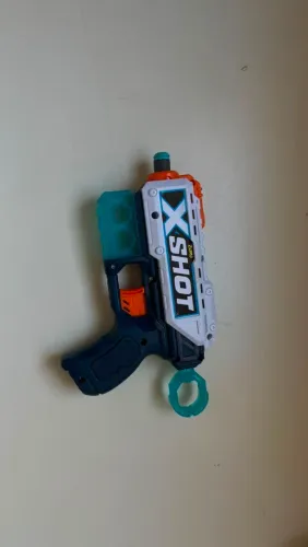 lançador de dardos Zuru X-Shot Kickback