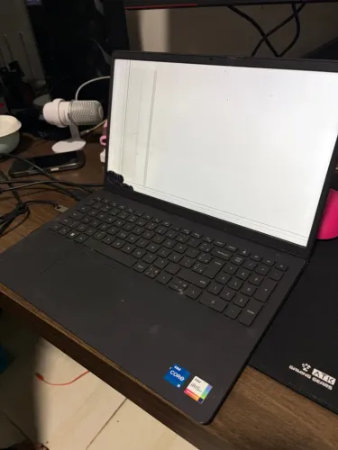 NOTEBOOK DELL INSPIRON 15 3520 | i5 12ª GERAÇÃO | 16GB RAM | SSD 512GB - TELA DANIFICADA