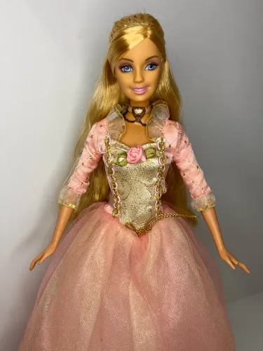 Barbie Anneliese (LER DESCRIÇÃO)