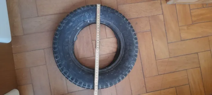 Pneu para carrinho de mão 3.25/3.00 - 3