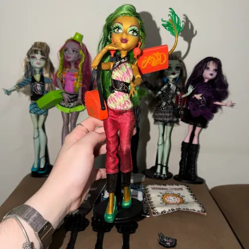 MONSTER HIGH Boneca Jinafire Long (New Scaremester)