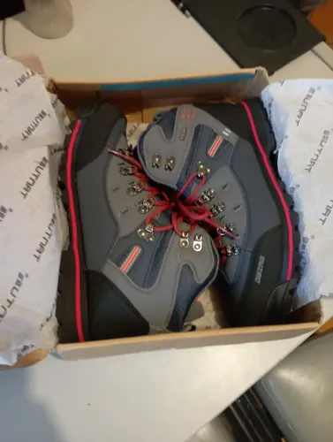 Bota DWZRG - Nova!