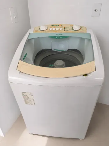 Máquina de lavar roupas.