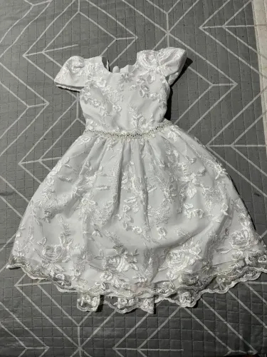 Vestido branco de festa infantil 