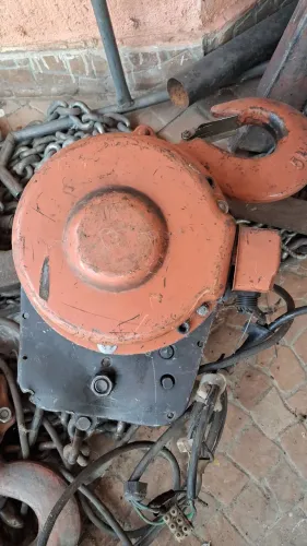 VENDO PORTICO FIXO COMPLETO COM TALHA AUTOMATIZADO TALHA DE 5 TONELADAS, EXCELENTE ESTADO