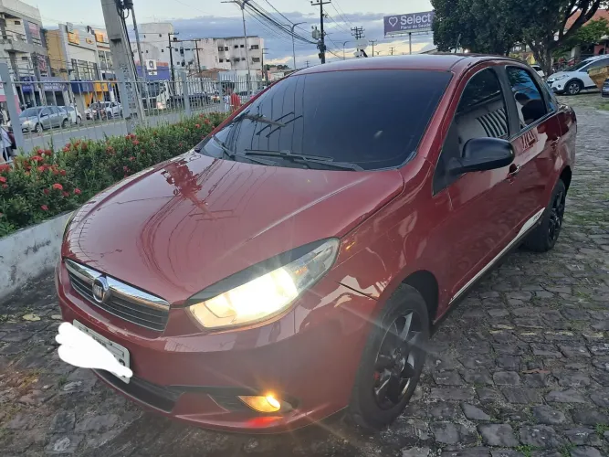 Fiat Grand Siena Attrac. 1.4 EVO F.flex 8V 2014