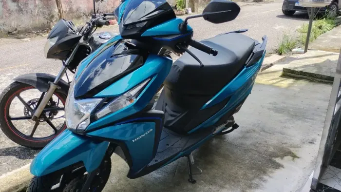 Vendo Honda elite nova 15.200 ano 2025 com apenas 4mil km.