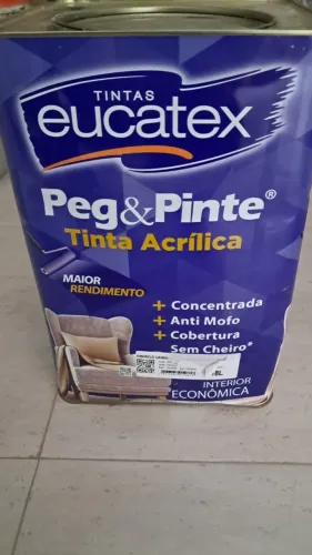 Lata de Tinta 18 litros cor Amarelo Canário
