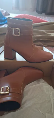 Botas