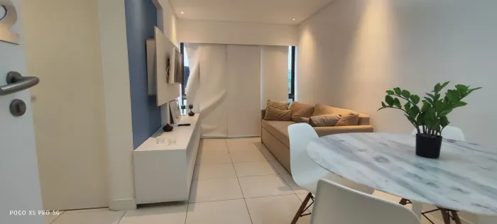 Alugo Flat na navegantes boa viagem, 01 quarto mobiliado, área de lazer