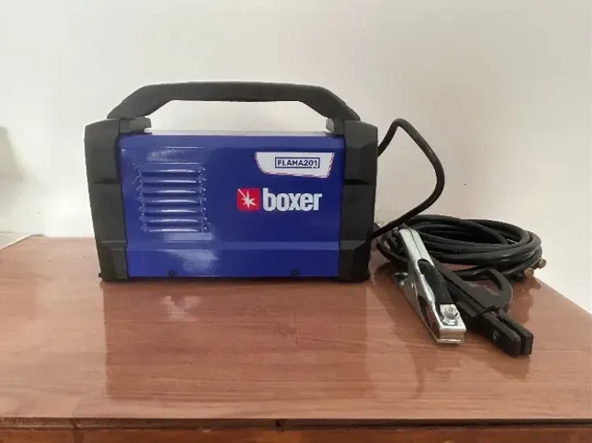 Máquina de Solda Inversora 200A FLAMA201BV Bivolt Boxer