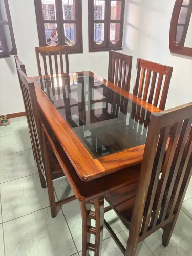 Mesa 6 cadeira de madeira
