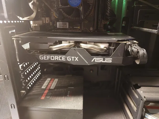 Nvidia GTX1660 Asus O6G EVO 6GB