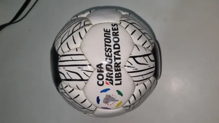 Bola oficial da final da libertadores do Gremio