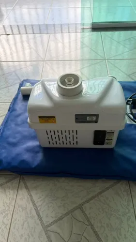 Dermosteam Equipamento De Vapor De Ozônio + Carrinho