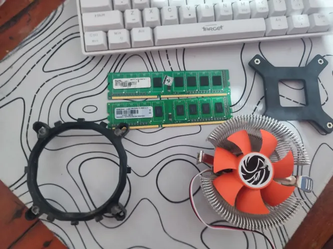 memória ram ddr3 4gb cada uma na compra da ram o cooler sair de graça