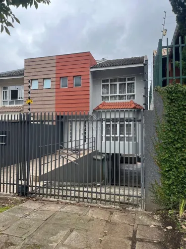 CASA com 3 dormitórios à venda com 240m² por R$ 1.100.000,00 no bairro Mossunguê - CURITIB