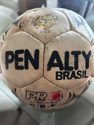 Bola Futebol Oficial CBF Penalty PR ano 1990 a 1992