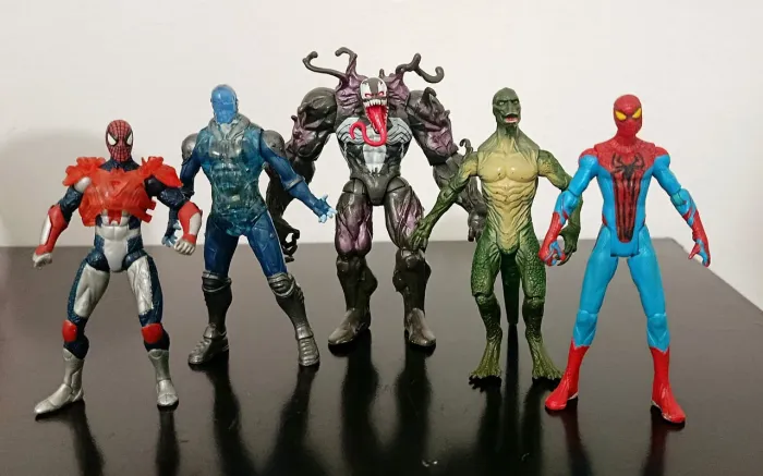 Figuras Bonecos Marvel Universe Hasbro 11cm Universo Homem Aranha, Venom, Electro 